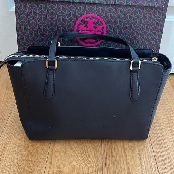 Tory Burch Navy Saffiano Leather Robinson Tote & silk floral bag charm. - Picture 11 of 15